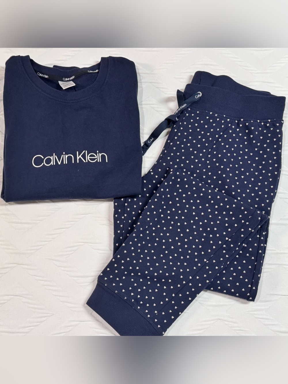 Calvin Klein Women's Navy Heart-Print Pajama Set NWOT
